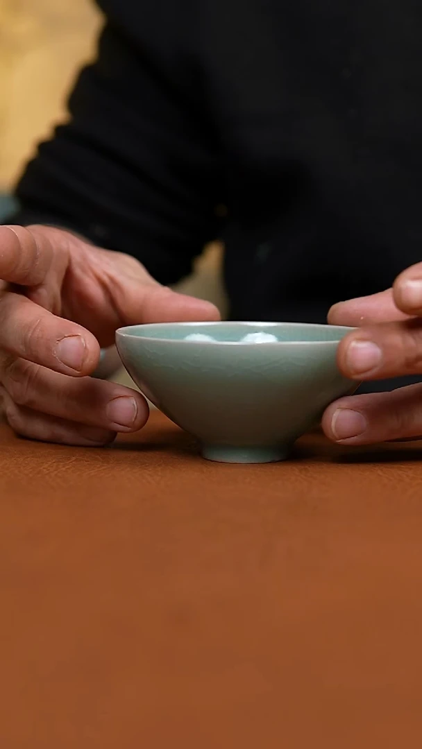 瓷片仿古翡翠绿纯手工鸡心杯一级
