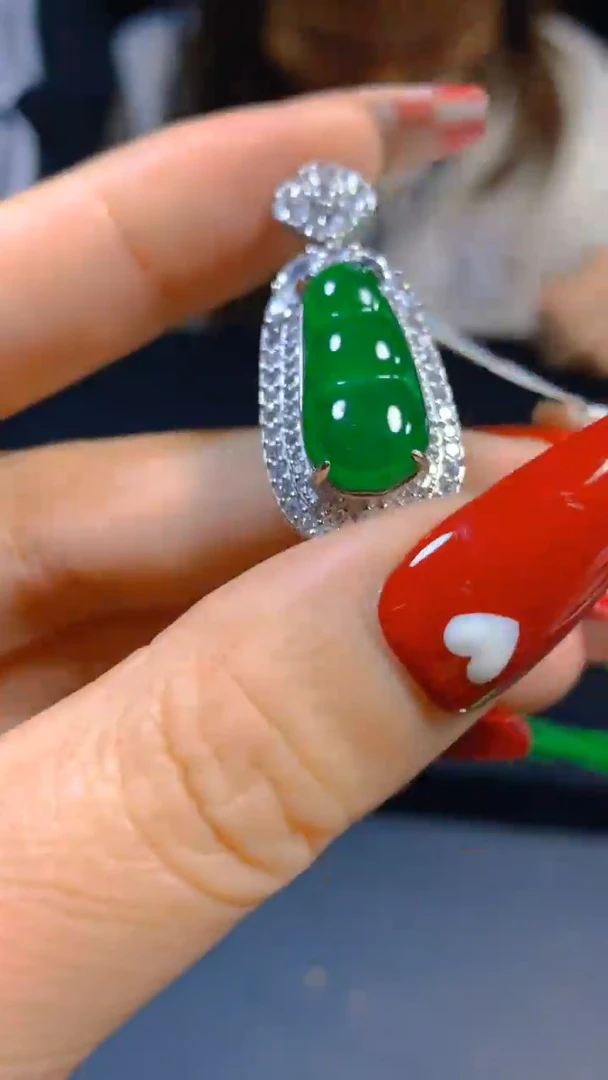 【闪购商品】翡翠吊坠(不含链)未镶嵌0682698971多样性发一