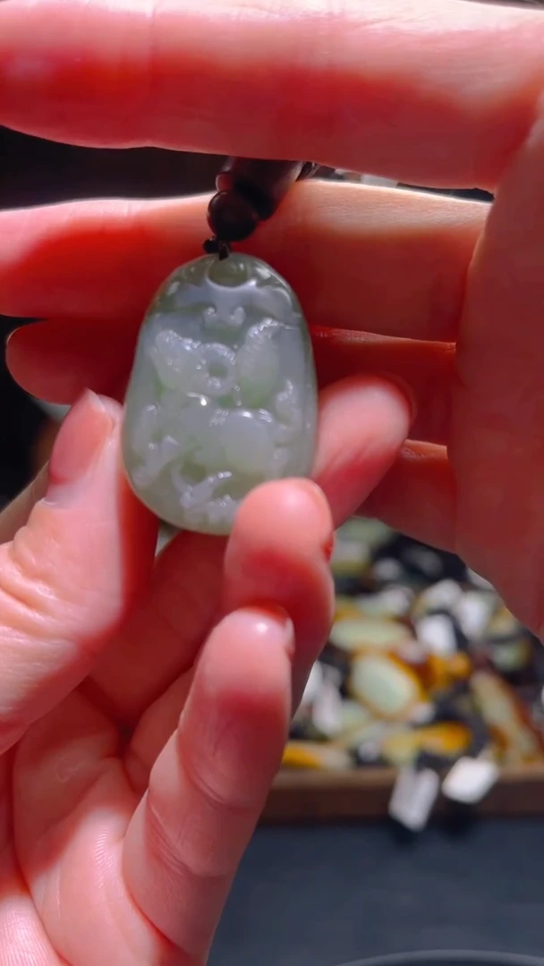 和田玉未镶嵌颈饰·