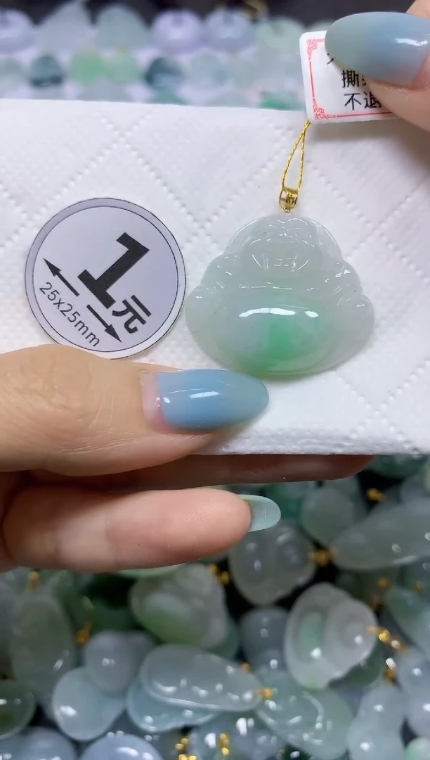 翡翠18K金镶嵌颈饰天然翡翠A货
