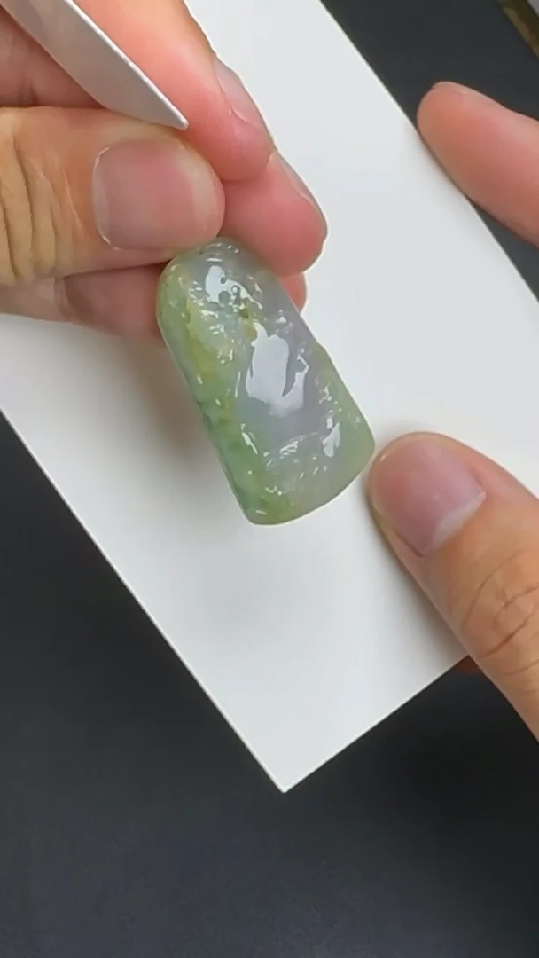 翡翠未镶嵌颈饰DSD0808018