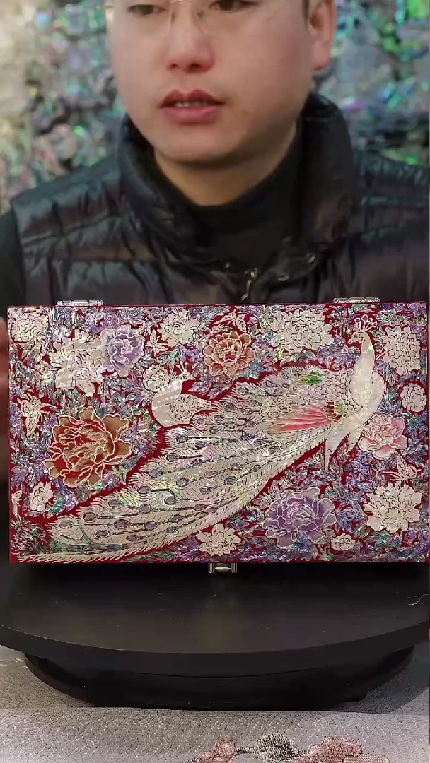 中号红底全满螺·弘贝雅螺钿漆器文化馆