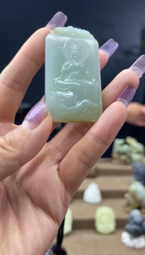 颈饰未镶嵌和田玉1