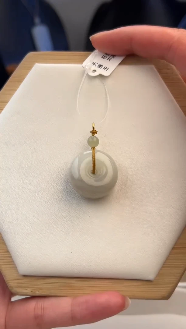 吊坠(不含链)未镶嵌和田玉588