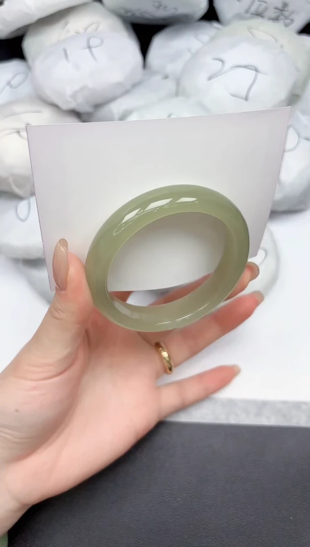 未镶嵌手镯石英质玉229/5455