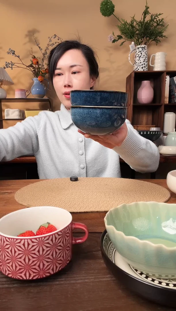 4.8英寸窑变蓝麻点小碗2只微瑕