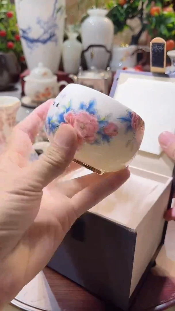 瓷片德艺茶器直播间@@花兔杯