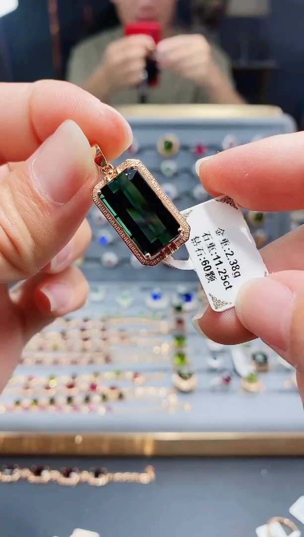 18K金镶嵌颈饰碧玺11.25.