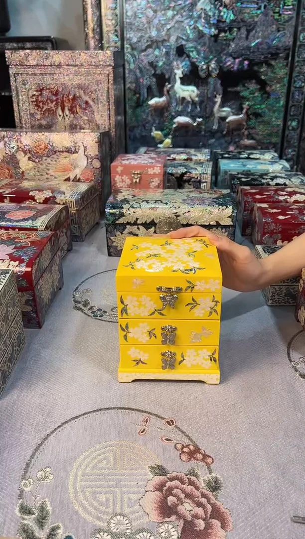 满贝底·弘贝雅螺钿漆器文化馆