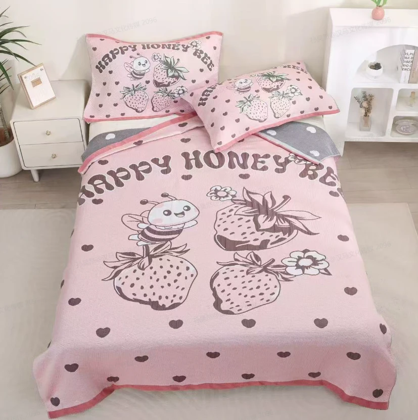 纯棉纱布盖毯--草莓小蜜蜂150*200