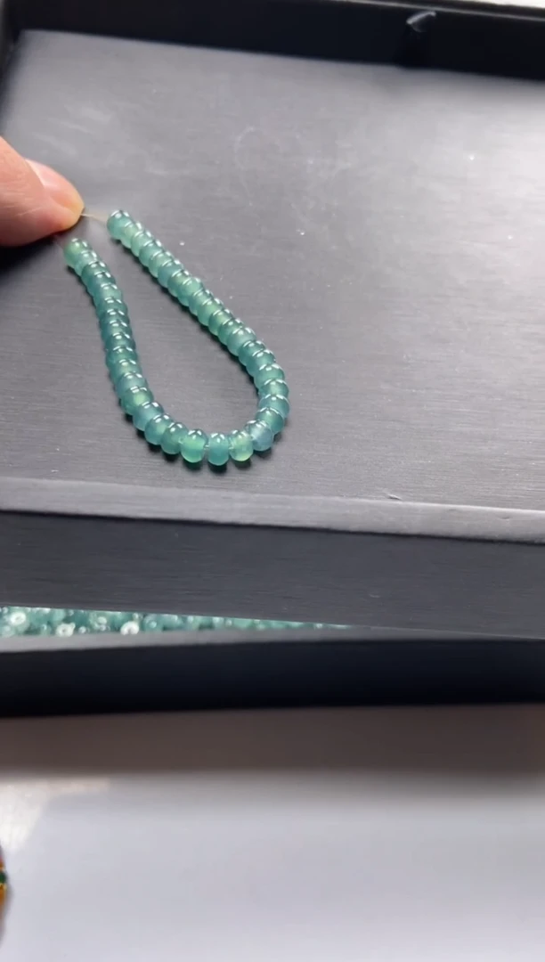 【闪购商品】翡翠手链未镶嵌多样性发货55颗深