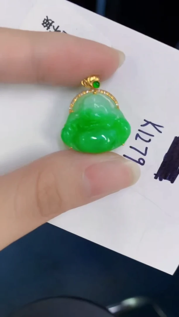 颈饰18K金镶嵌翡翠天然翡翠缅甸A货