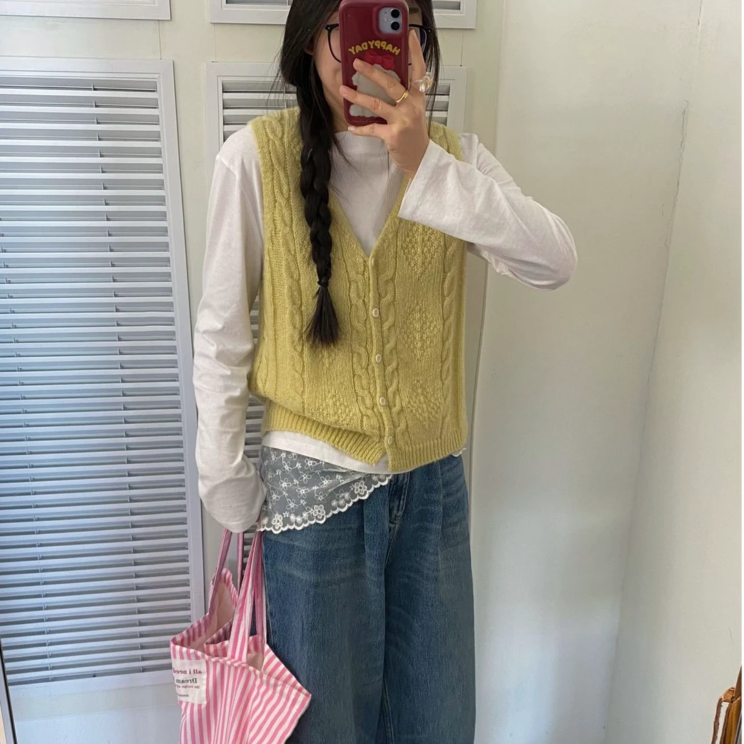 M3406 柠檬奶酪 奶黄针织麻花无袖开衫马甲外搭背心
