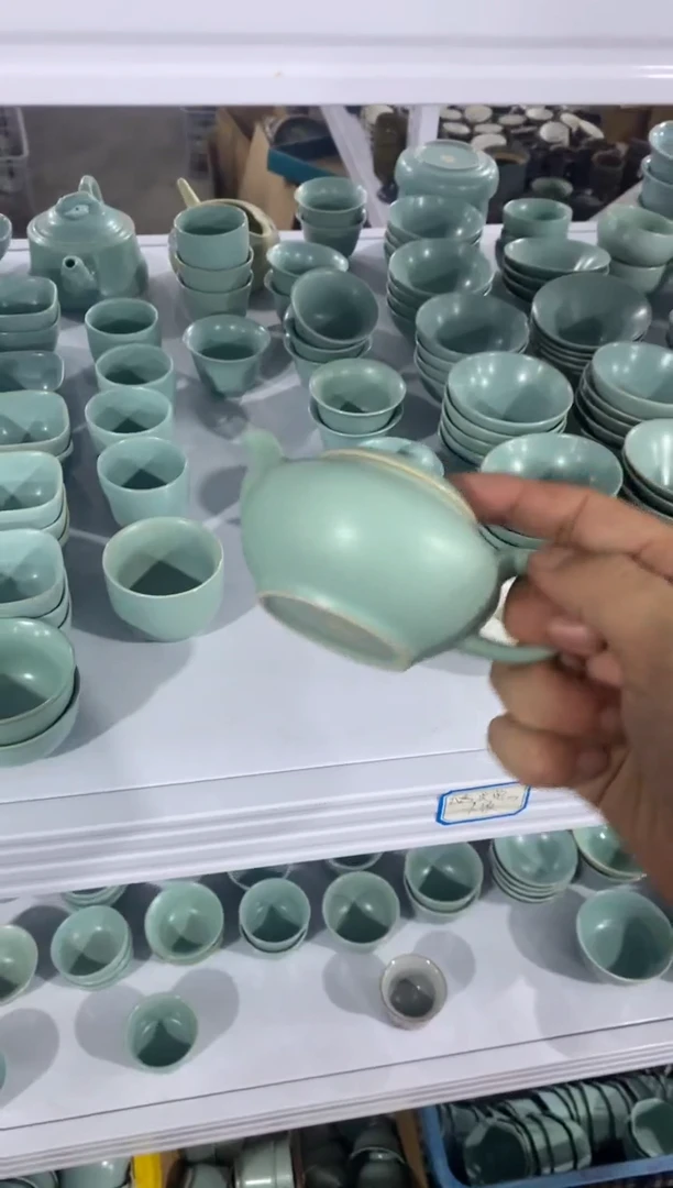 茶具茶壶、盖碗、主人杯、客杯（轻轻微瑕介意勿拍）