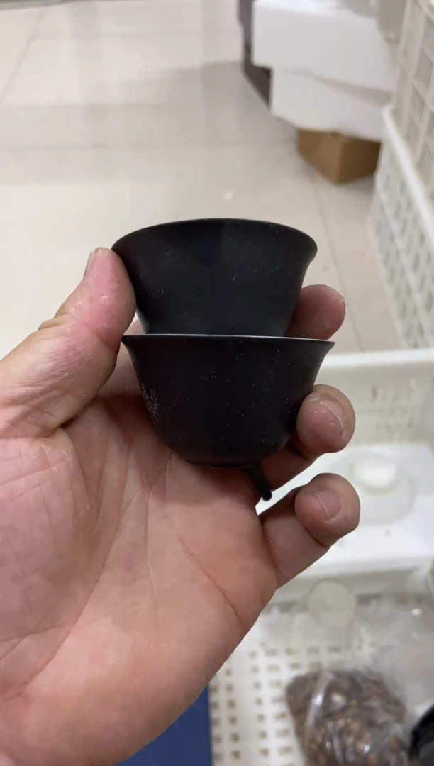 无运费险有瑕疵的摄影的产品有使用过的痕迹有点脏介意勿拍