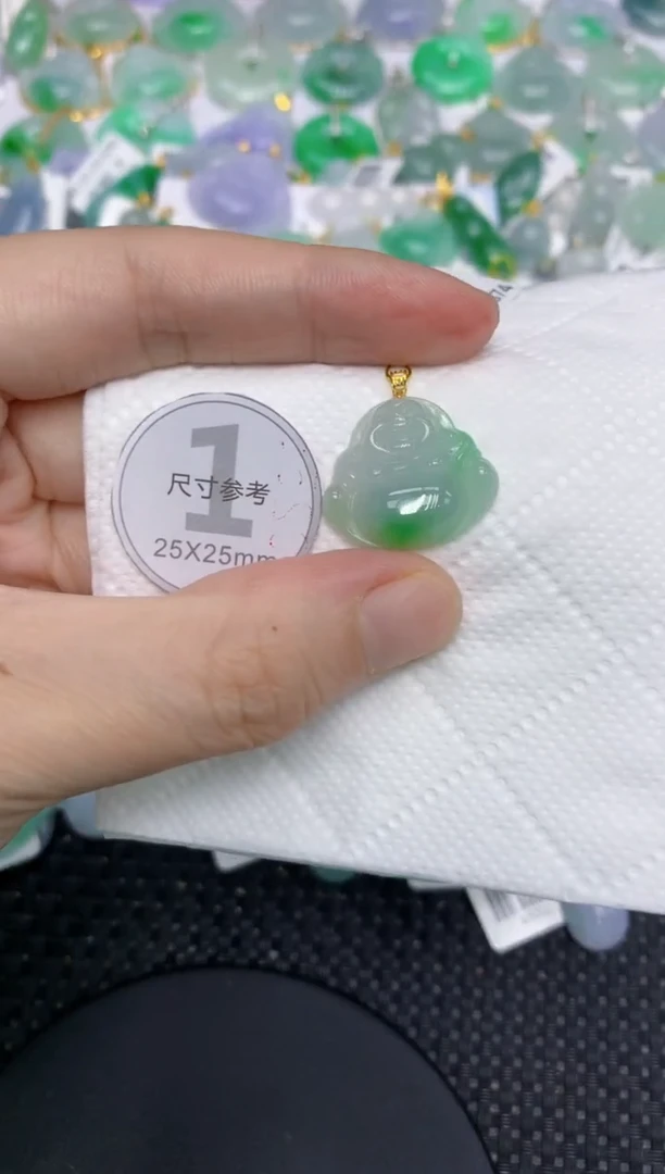 颈饰18K金镶嵌翡翠111111111
