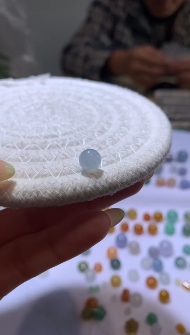 【闪购商品】定制翡翠未镶嵌7.2珠子