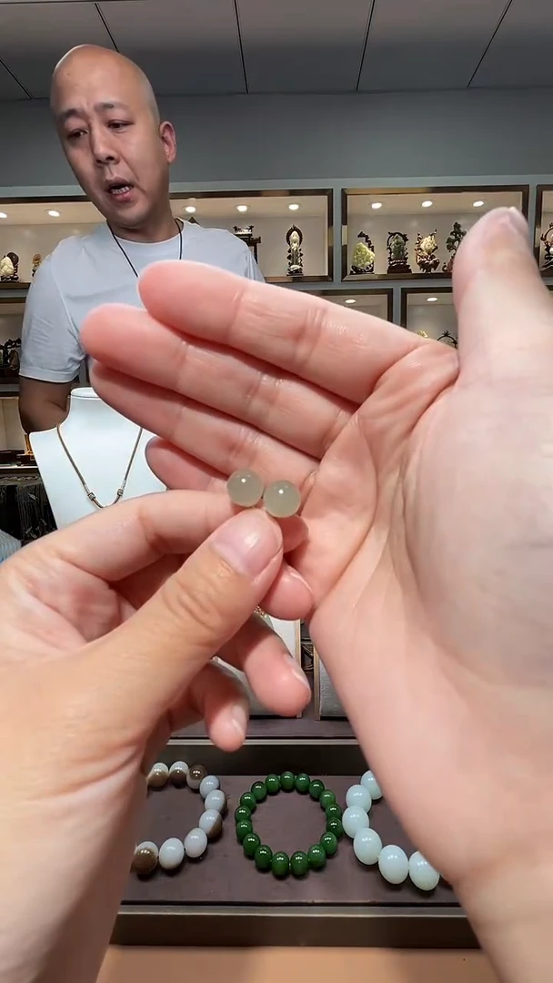 和田玉18K金镶嵌颈饰多样性发货1