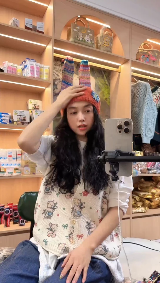 山羊毛e****.纯手工羊毛针织帽子