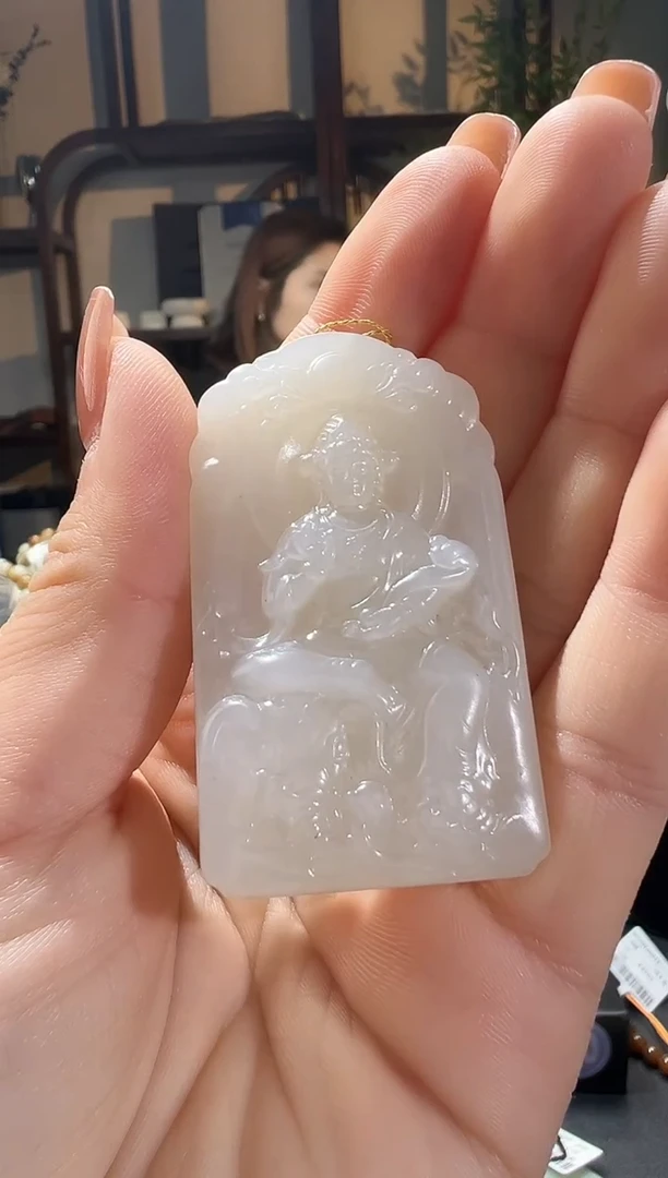 未镶嵌手串和田玉新疆和田玉黑山料观音牌