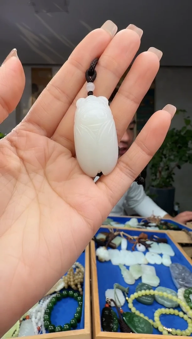 颈饰未镶嵌和田玉拍一发一