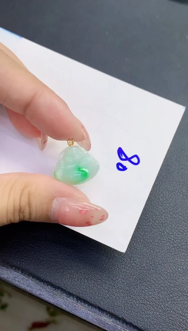 翡翠18K金镶嵌颈饰缅甸天然翡翠A货