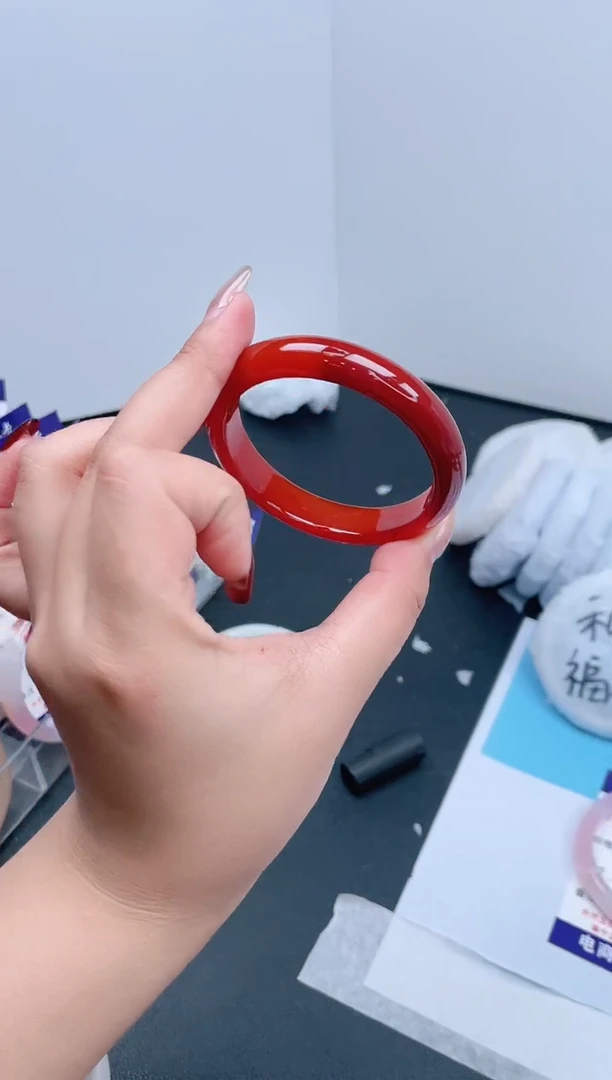 【闪购商品】石英质玉手镯未镶嵌434-55.5