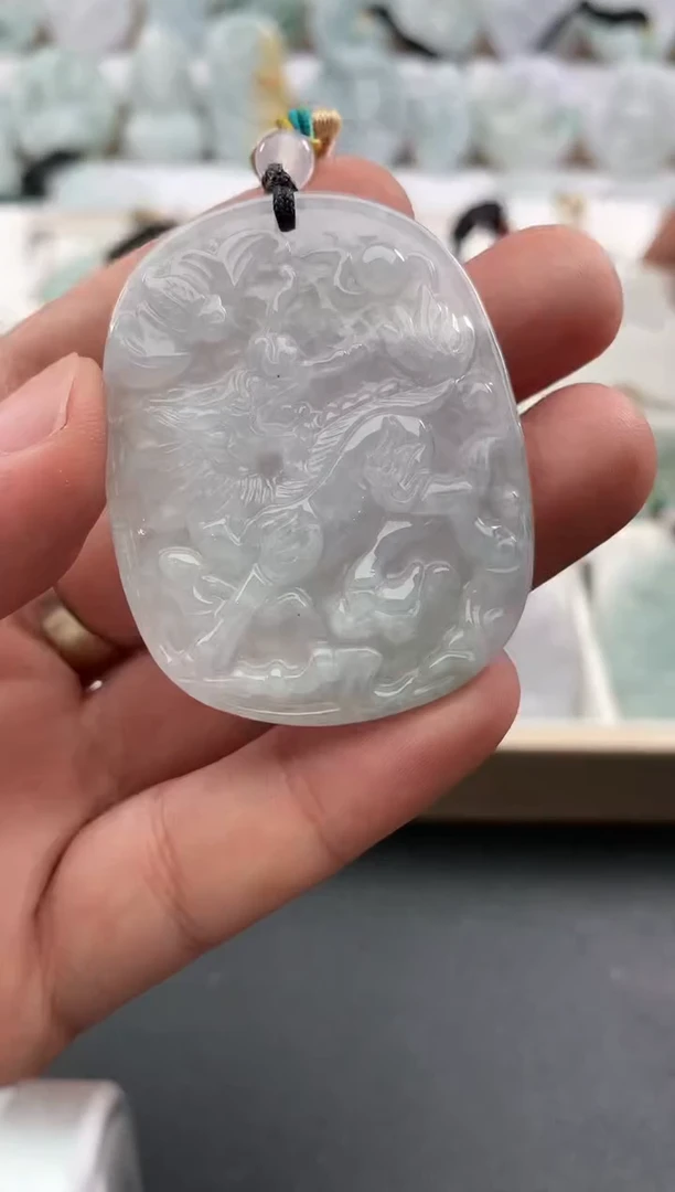 颈饰未镶嵌翡翠26/01/03/137