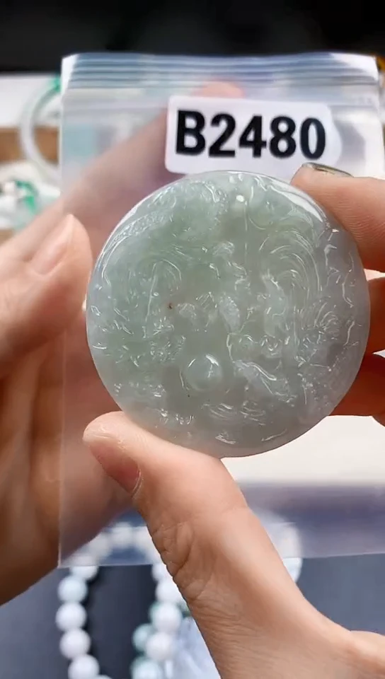 颈饰未镶嵌翡翠天然翡翠吊坠挂件