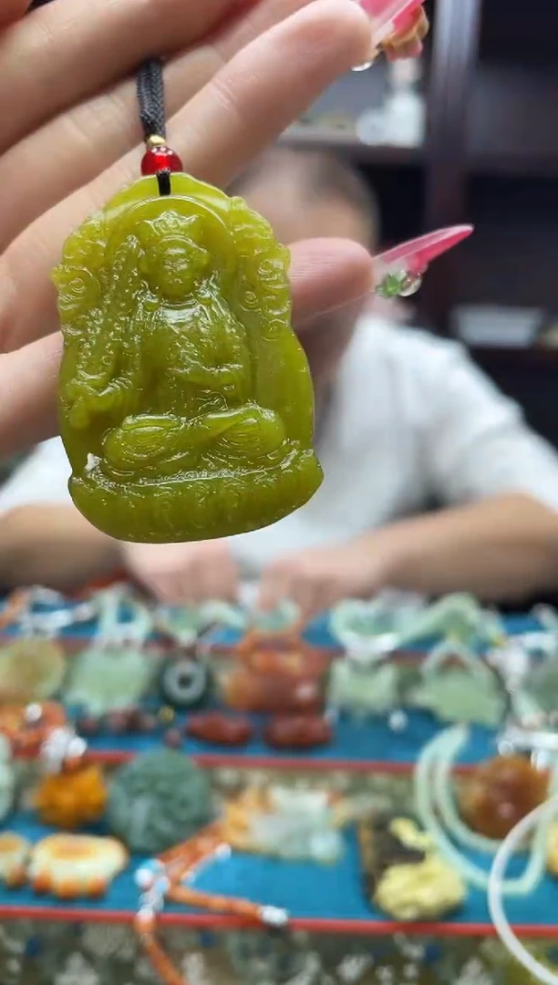 未镶嵌岫玉吊坠·