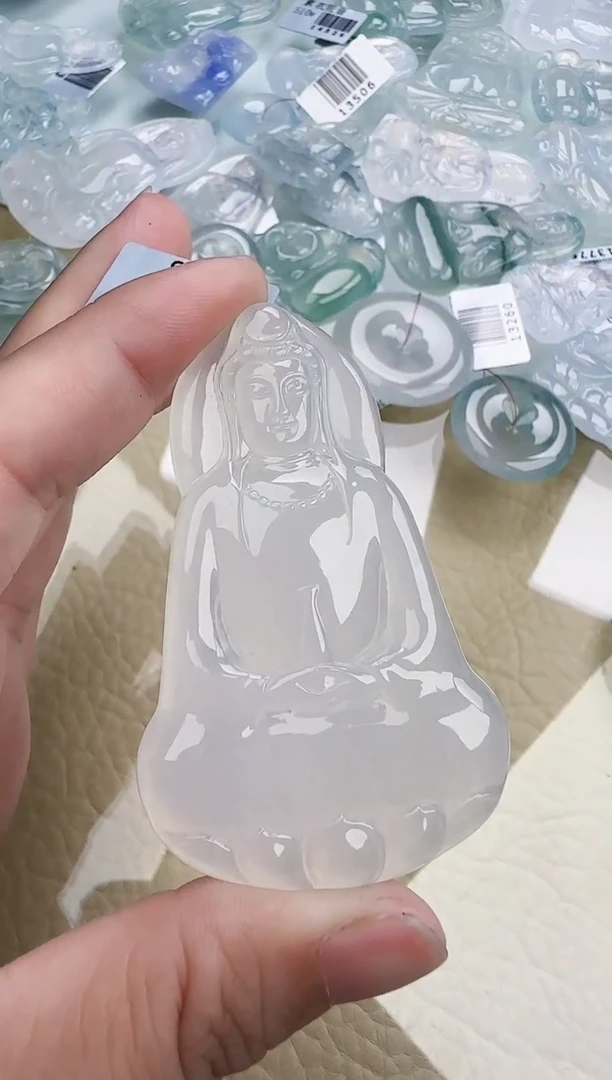 翡翠未镶嵌颈饰缅甸翡翠a货