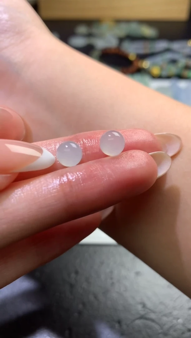 未镶嵌定制翡翠毛货 卡6.5