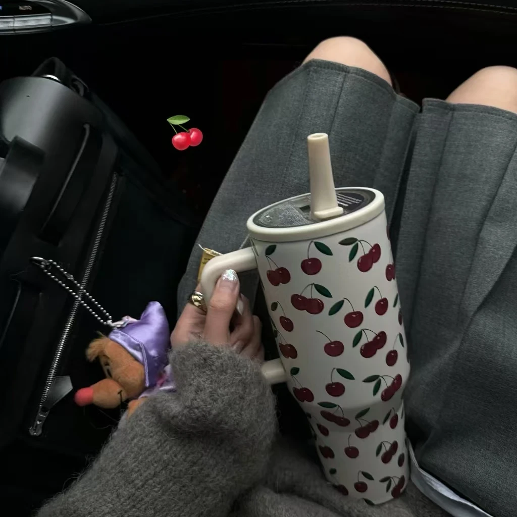 大容量吸管樱桃冰霸杯