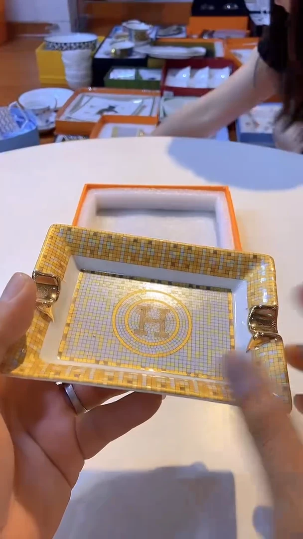 鸿辉家品牌瓷器，京东包邮！