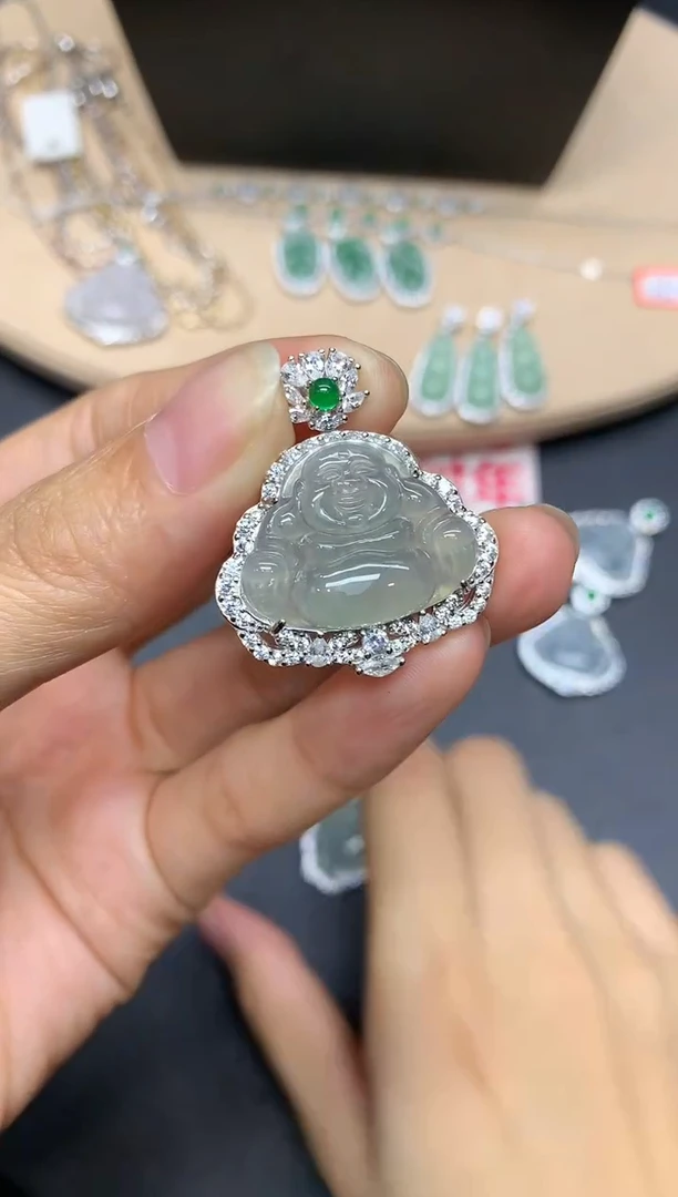 【闪购商品】翡翠吊坠(不含链)银S925镶嵌佛公【多样性发其一】
