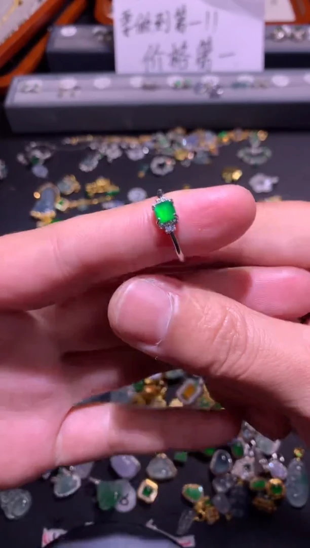 【闪购商品】翡翠吊坠(不含链)银S925镶嵌1