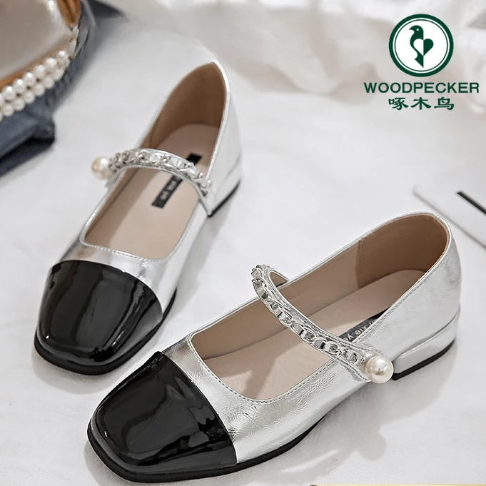 啄木鸟玛丽珍女鞋2025新款春夏季法式配裙子银色单鞋银色玛丽珍鞋