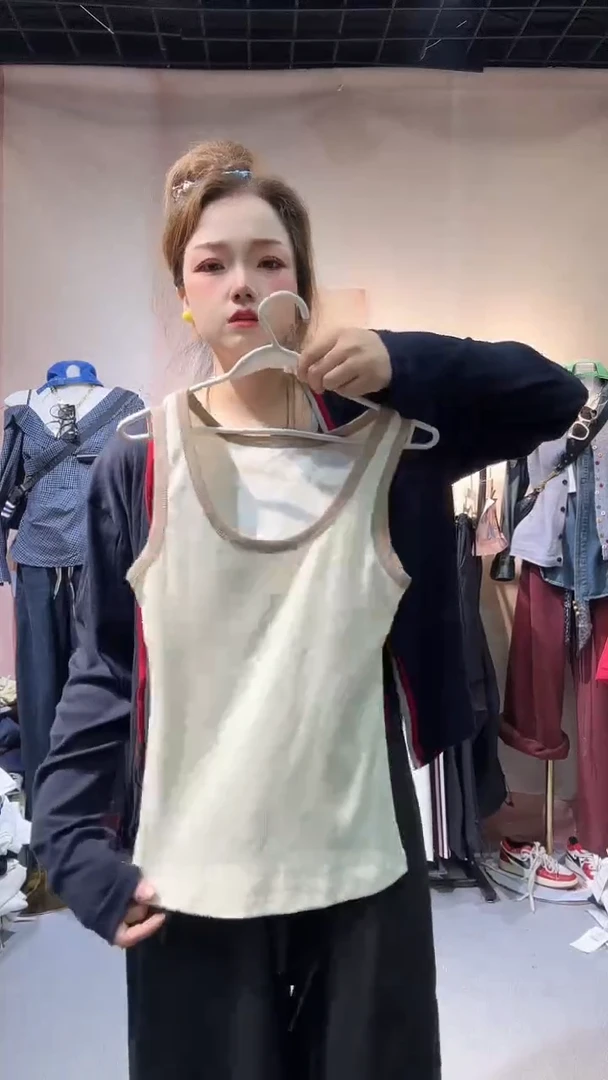 云云严选 新款吊带009