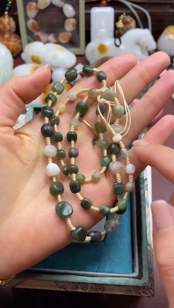 颈饰未镶嵌和田玉?****?原石链子