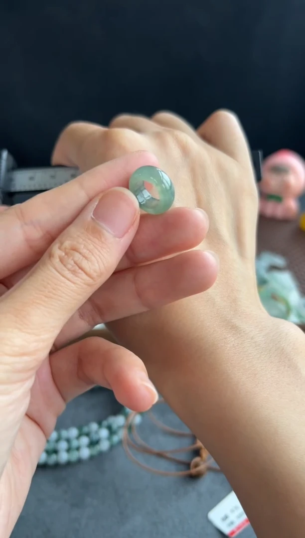 翡翠未镶嵌吊坠(不含链)118买断