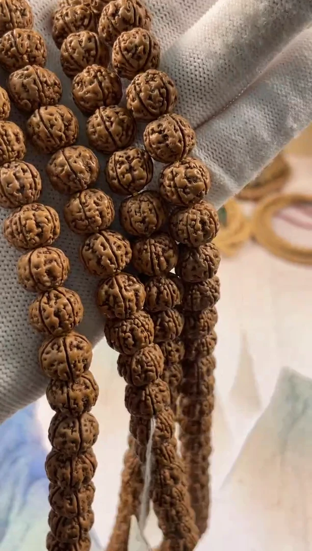 【闪购商品】星月菩提吊坠战神级五瓣勿里达树王