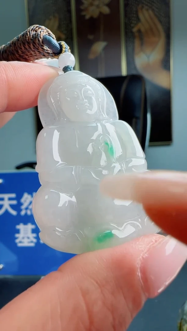 【闪购商品】翡翠颈饰未镶嵌111111111