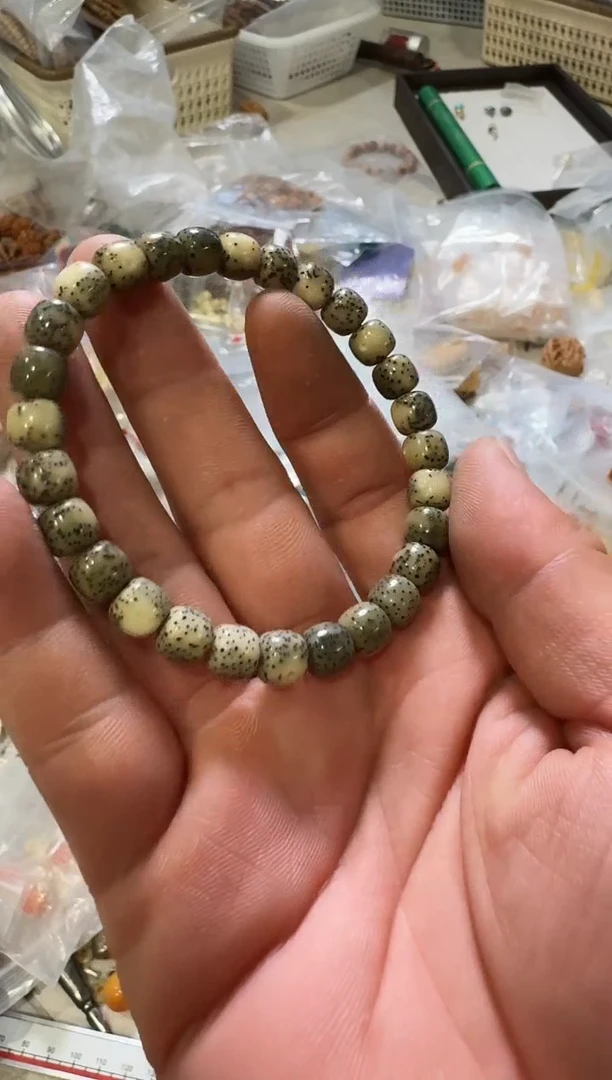 星月菩提吊坠星月-多样性发货发其中一个