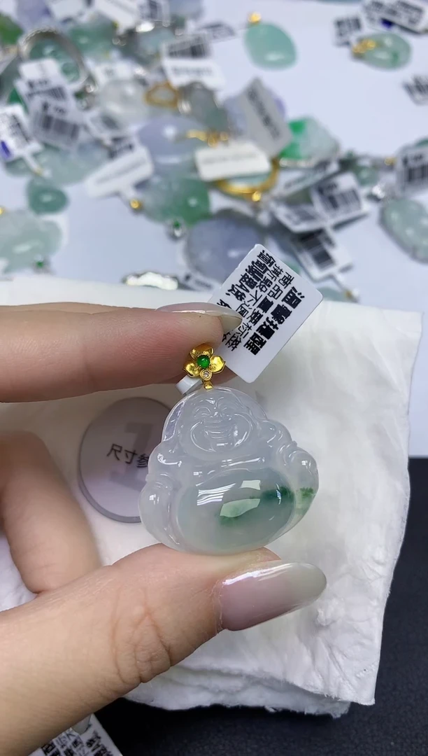 颈饰18K金镶嵌翡翠天然缅甸翡翠A货百元以上9元证书费自理