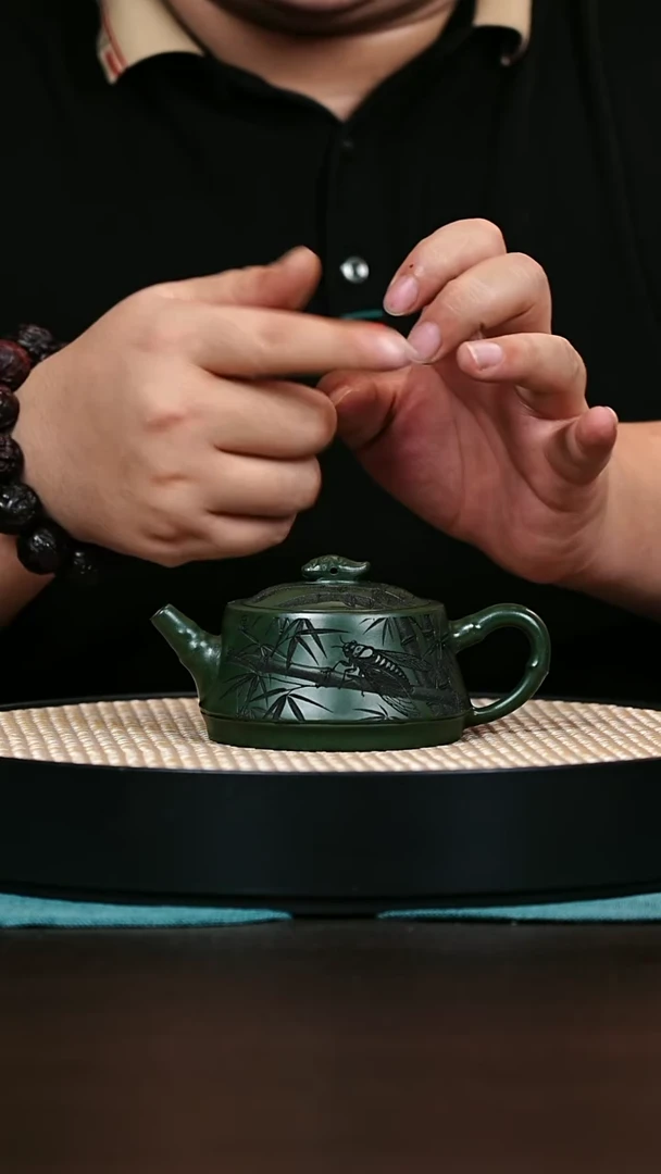 茶壶紫砂知足常乐 绿泥