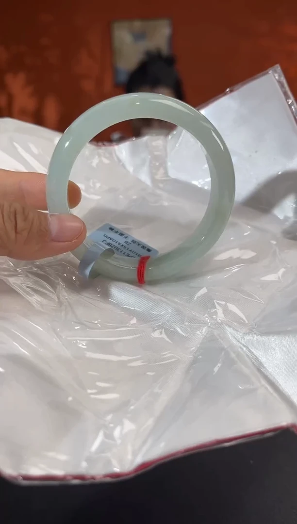 未镶嵌手镯翡翠3