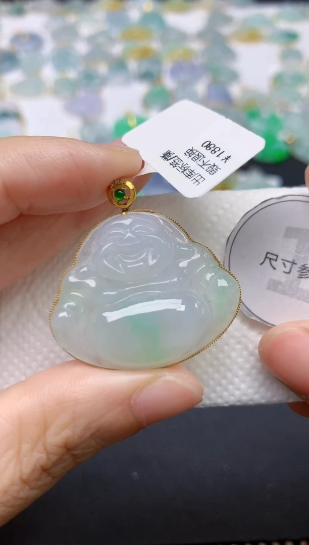 翡翠18K金镶嵌颈饰天然缅甸A货翡翠