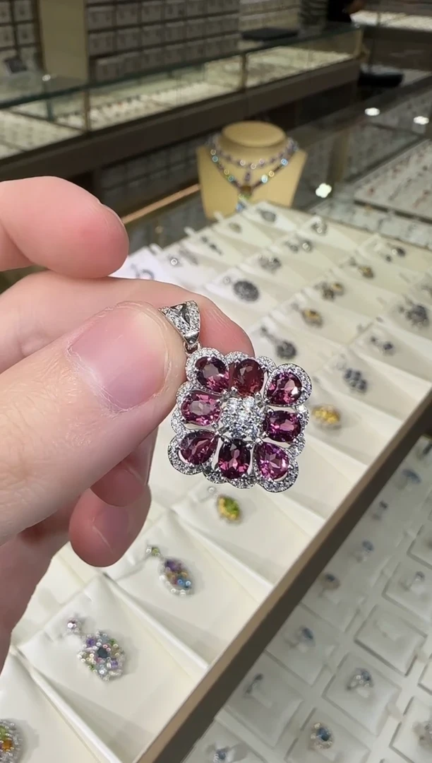 颈饰银S925镶嵌石榴石3*6mm吊坠