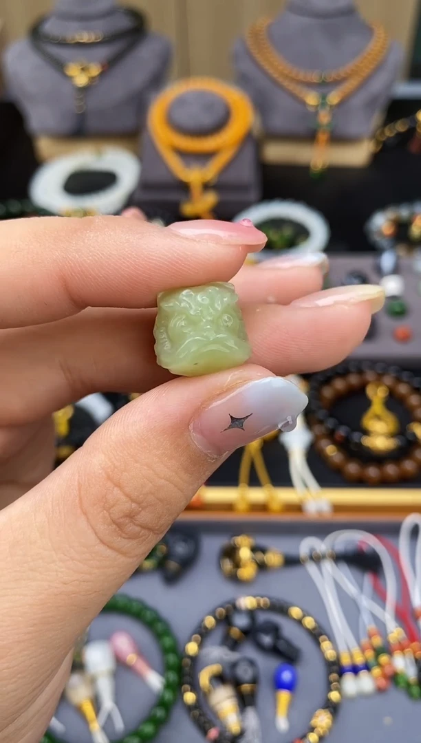 未镶嵌和田玉挂件15mm醒狮单珠