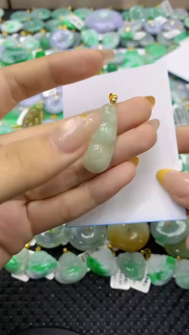 颈饰未镶嵌翡翠天然缅甸翡翠A货